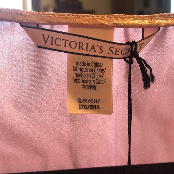 Victoria Secret NWT, Small, Sexy, Elegant, Shiney! $15. Orig 44.50 - Picture 4 of 5